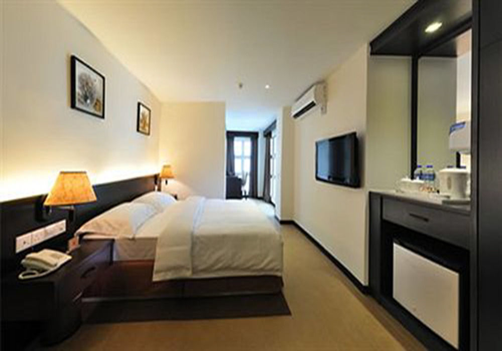 E-Red Hotel Bandar Perda Bukit Mertajam Exterior foto